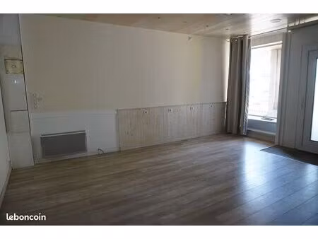 local 67 m² albertville