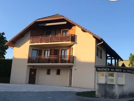 local 32 m² novalaise