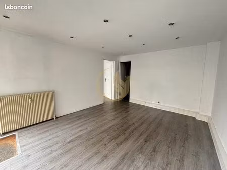 local commercial 88 m² pau