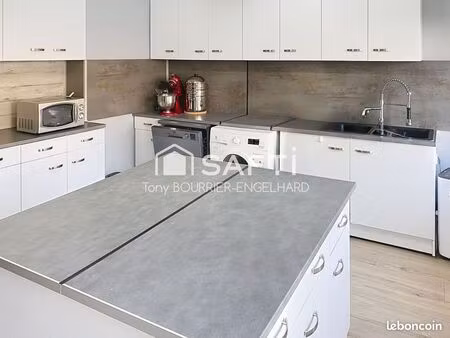 maison 6 pièces 150 m²