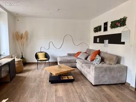 maison de village rénovée 150 m² prête à vivre – grand garage – calme  espace et potentiel