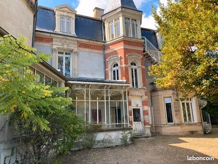 maison 475 m² saint galmier