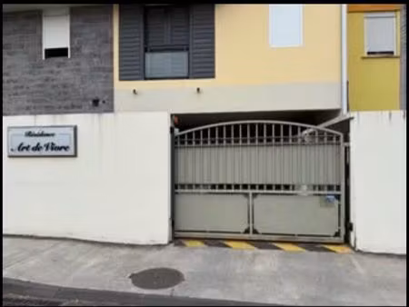 loue place de parking centre ville de saint denis