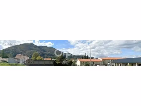 local commercial 190 m²