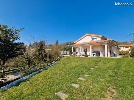 b. villa plain pied 155 m² / terrain 1000 m² / calme et vue