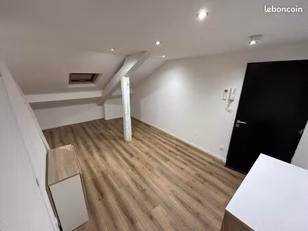 studio 1 pièce 27m²