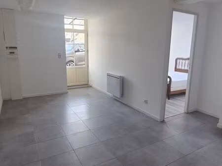 appartement 2 pièces 36 m² - la guerche de bretagne - libre de suite