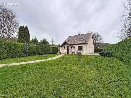 maison 6 pièces 121 m²