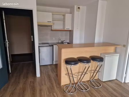 t2 sassenage l’ovalie – vue parc & chartreuse