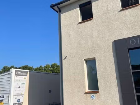 bureau à sous-louer