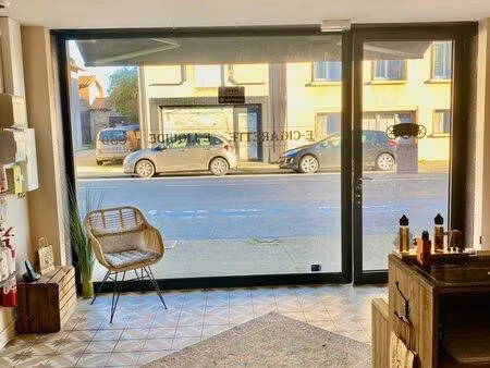 local 30m2 rue passante albi