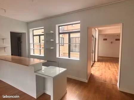 local commercial hyper centre