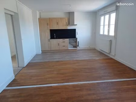 location appartement saint-jean-de-daye