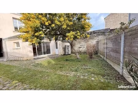 maison de ville 8 pièces 170 m²