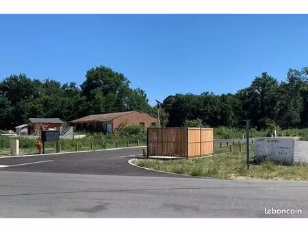 terrain 671 m² saint laurent medoc