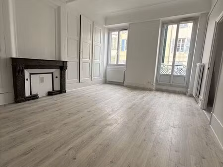 appartement 3 pièces 72 m²