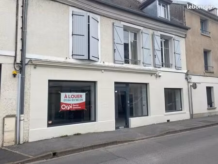 local commercial 63 m²