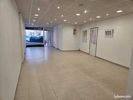 local commercial rivesaltes