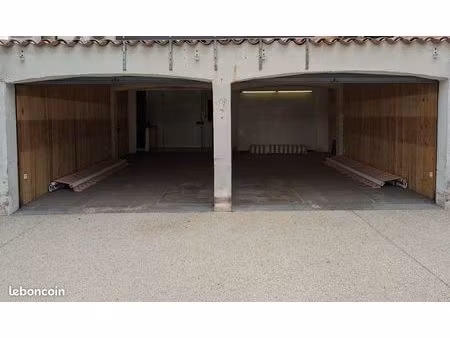 local commercial à louer sur marseillan-plage