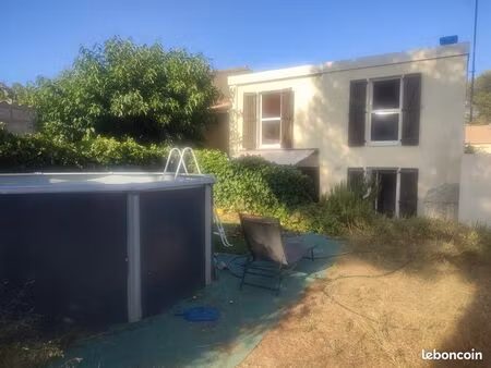 agréable maison dans un quartier résidentiel  calme et arboré