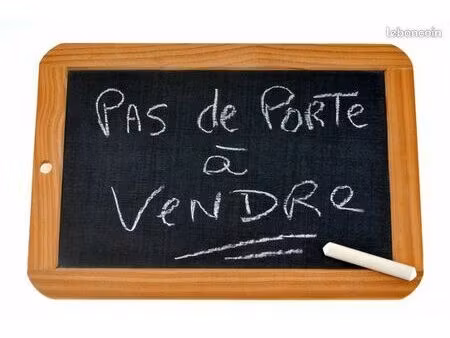 pas de porte 70m3 (35m3 + 35 m2)