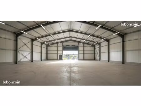 entrepôt 1000 m²