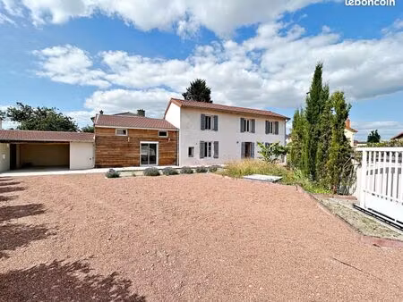 maison de ville 4 pièces 105 m²