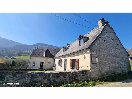 propriété 4 pièces 85 m²