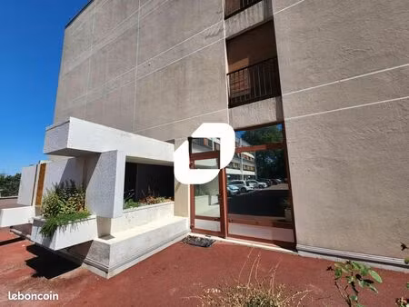 bureau 106 m²