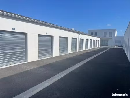 box 14 50m2 sur le teich