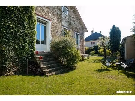 charme de l'ancien et confort pour cette meulière