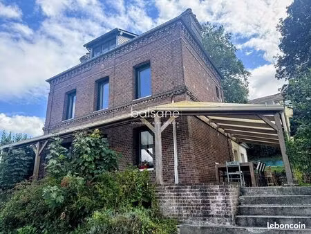 maison 6 pièces 135 m²
