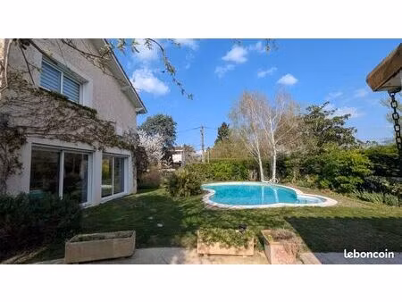 maison 5 pièces 147 m²