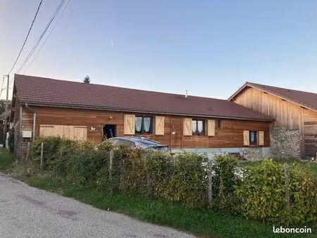 maison récente 90 m² – 3 chambres – jardin cloturé– vue campagne – panissage (val de virie