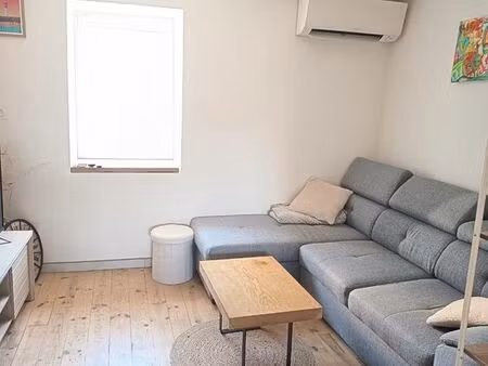 loue maison de village avec petit jardin