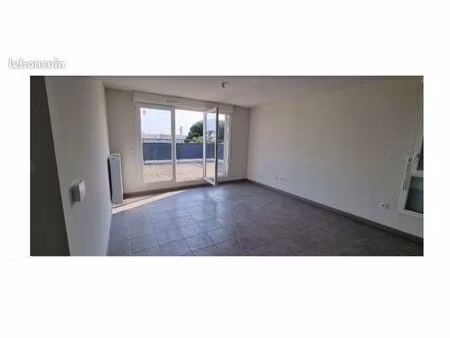 appartement t3 60 m2 +40 m2 grande terrasse sud+ parking sous sol