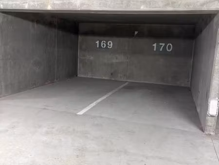 parking 12 m² rouen