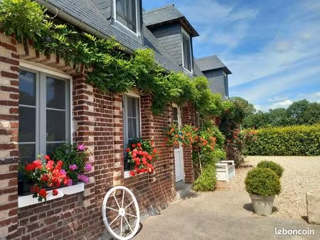 longère de charme avec 5 chambres d'hôtes en activité