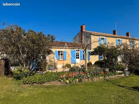 propriété 6 pièces 188 m²