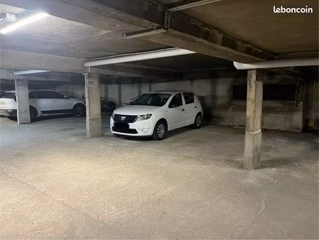 location places de parking