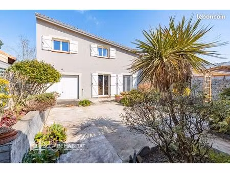 maison de ville 5 pièces 160 m²