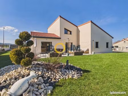 maison 6 pièces 182 m²