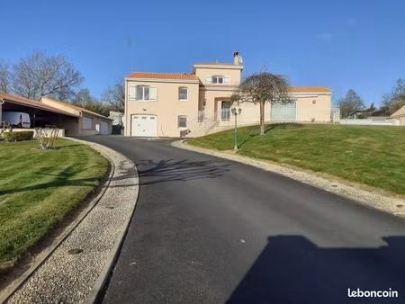 maison individuelle avec piscine
