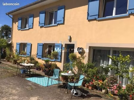 maison 7 pièces 192 m²