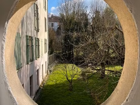 studio meublé de 28m2 entièrement rénové