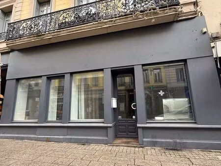 local commercial 80m2