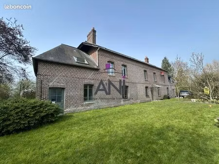 maison 9 pièces 280 m²