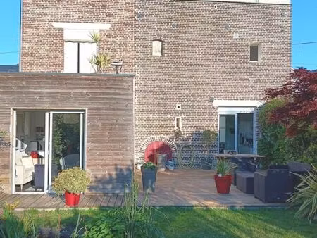 maison 5 pièces 111 m²