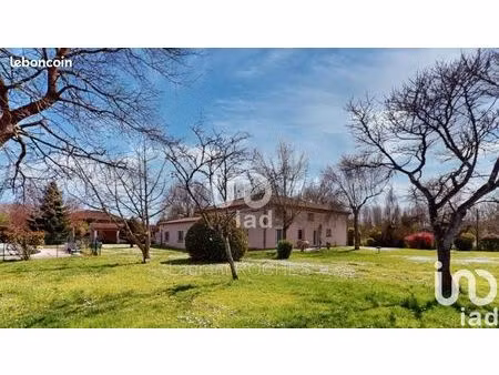 propriété 12 pièces 372 m²