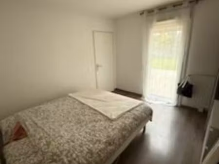 appartement moderne en rez-de-jardin avec grande terrasse – centre bourg